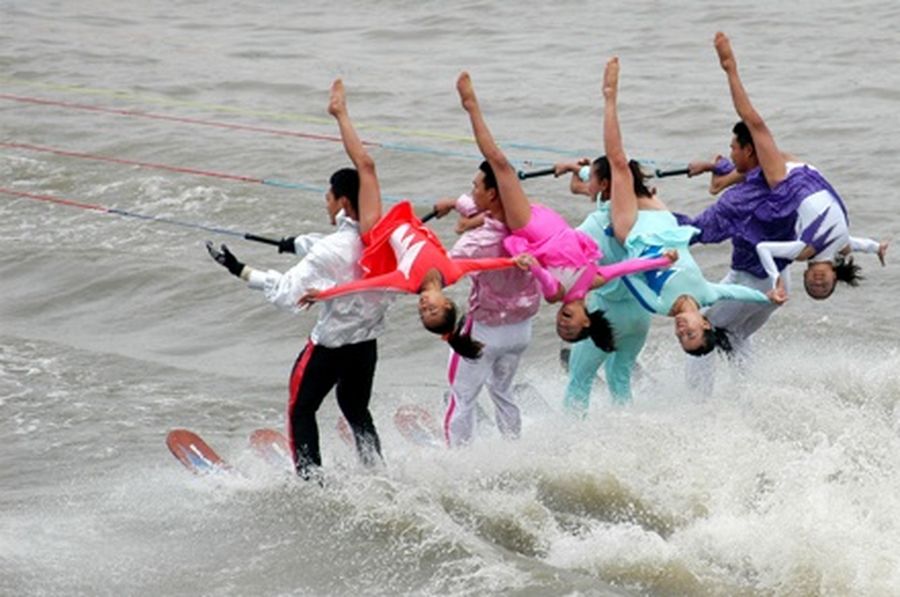 A Chinese group performs at the Sino-US Water Skiing Dual Meet in Nanjing. 